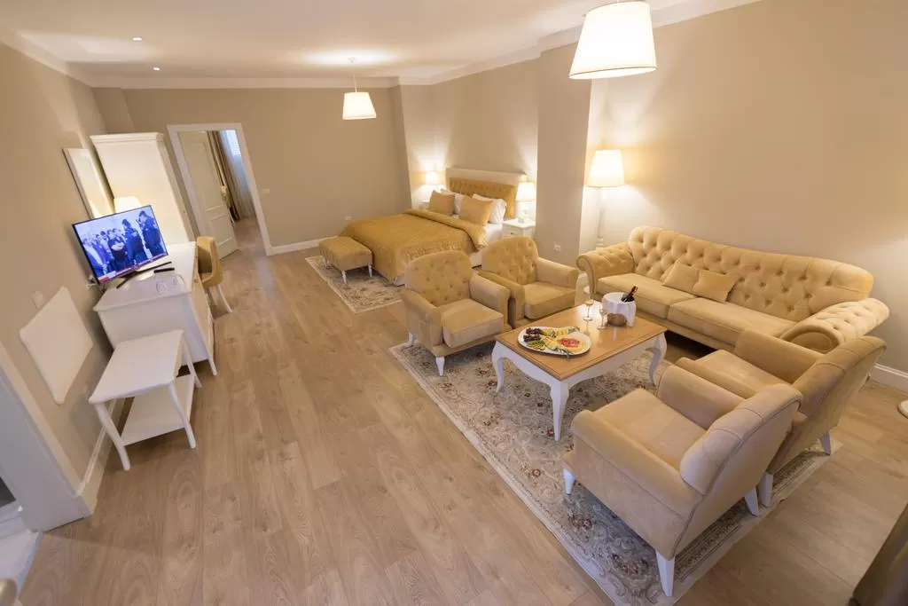 11 FAMILY.jpg 11 FAMILY.jpg